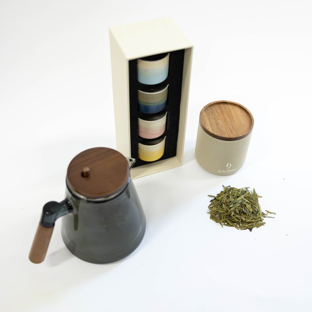 The Tea Moment – Ceramic, green tea gift set - 150gr Longjin tea