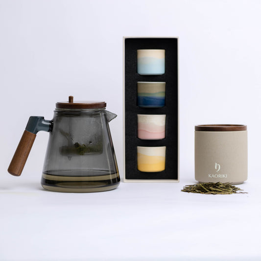 The Tea Moment –  Keramieke, goene thee giftset - 150gr Longjin thee
