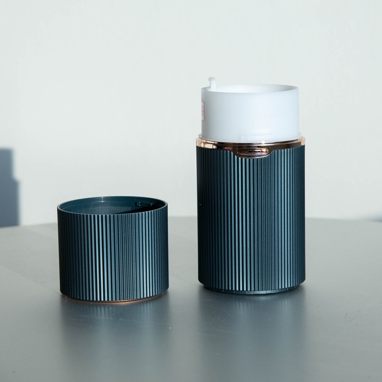 Otoo - Aroma Diffuser - Wireless - Green/Gold - 80ml - 5 hours of diffusion on 1 charge