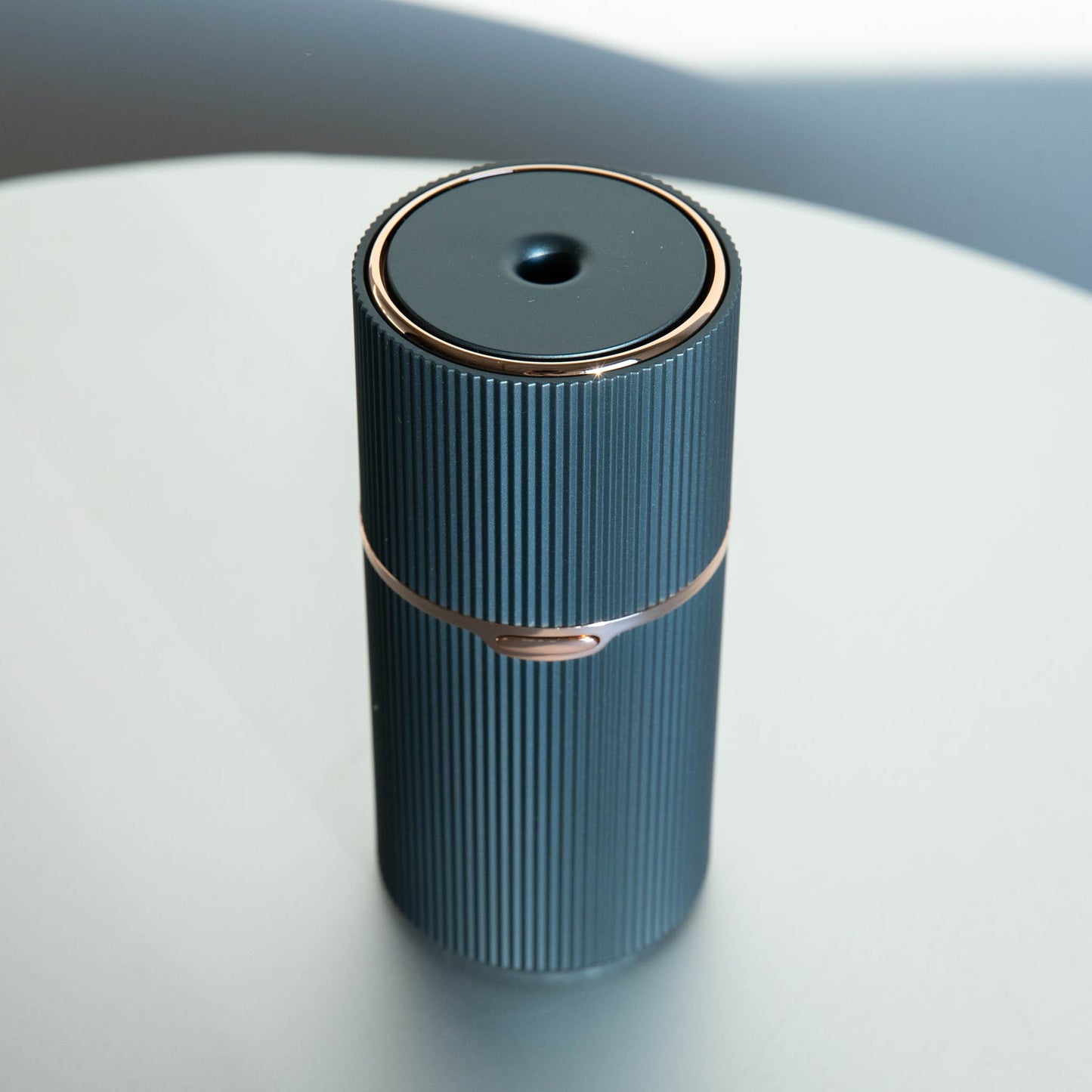 Otoo - Aroma Diffuser - Wireless - Green/Gold - 80ml - 5 hours of diffusion on 1 charge