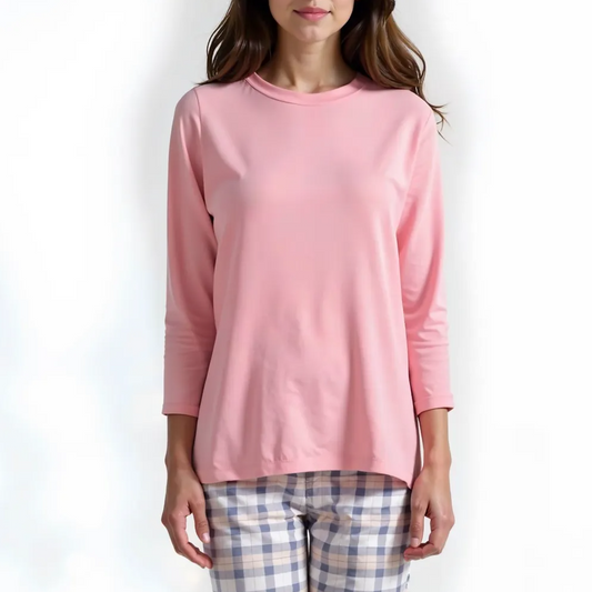 Comfortabele Pyjama Set – Zachtroze top & geruite broek - Tori set